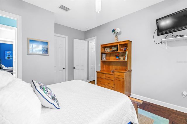 1600 BRIGHTWATERS BOULEVARD NE, St Petersburg, FL 33704