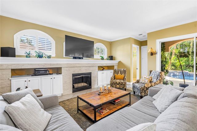 1600 BRIGHTWATERS BOULEVARD NE, St Petersburg, FL 33704