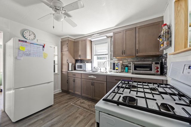 827 Elm Street, Siloam Springs, AR 72761