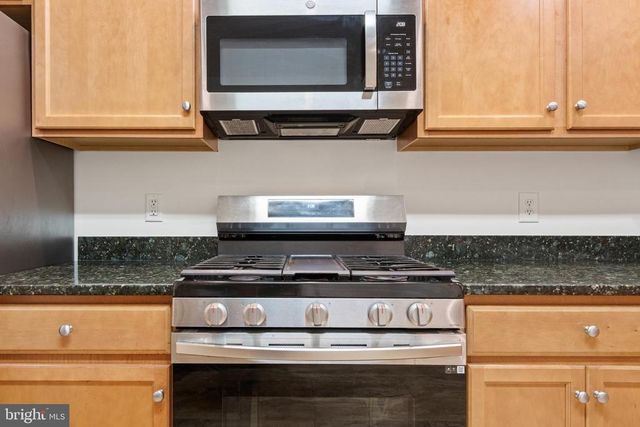 9515 AIRDRIE LN, Fredericksburg, VA 22408