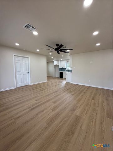 421 S 32nd Street, Temple, TX 76501