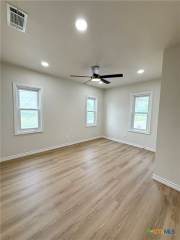 421 S 32nd Street, Temple, TX 76501