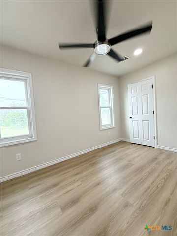 421 S 32nd Street, Temple, TX 76501