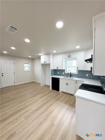 421 S 32nd Street, Temple, TX 76501
