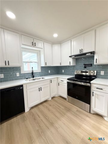 421 S 32nd Street, Temple, TX 76501