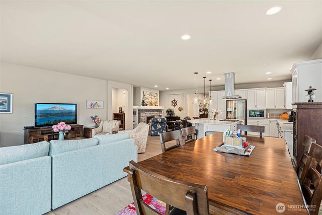 14707 179th Avenue E, Bonney Lake, WA 98391