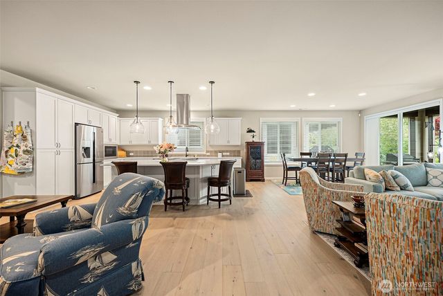 14707 179th Avenue E, Bonney Lake, WA 98391