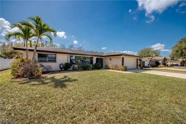 1939 Longfellow DR, North Fort Myers, FL 33903