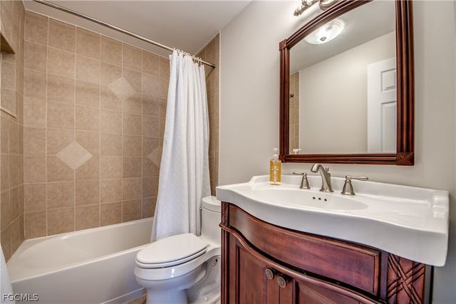 1939 Longfellow DR, North Fort Myers, FL 33903