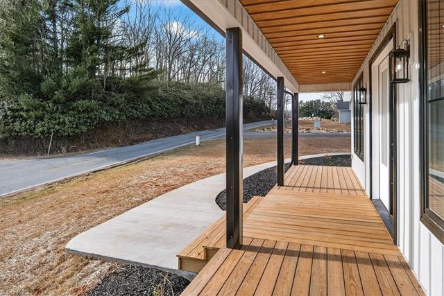 20 Busic Ridge, Sparta, NC 28675