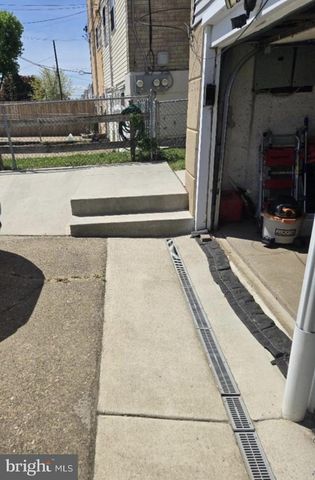 9405 KIRKWOOD RD, Philadelphia, PA 19114