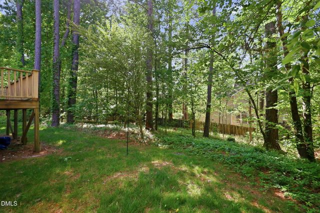 305 Parkknoll Lane, Cary, NC 27519