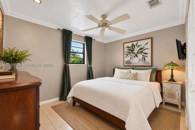 4211 NW 11th Ave, Oakland Park, FL 33309