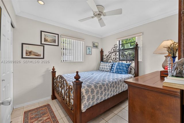 4211 NW 11th Ave, Oakland Park, FL 33309
