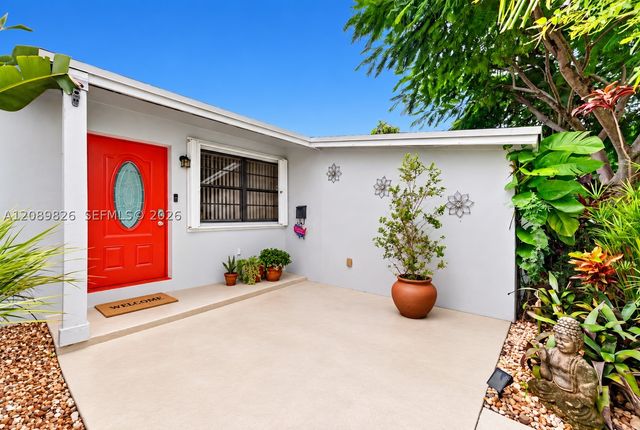4211 NW 11th Ave, Oakland Park, FL 33309