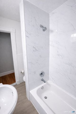 197 Edgewood Street 1, Hartford, CT 06112