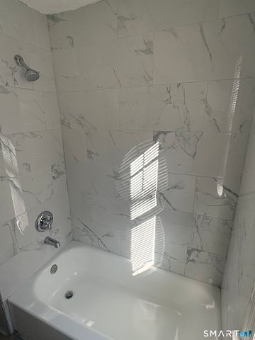 197 Edgewood Street 1, Hartford, CT 06112