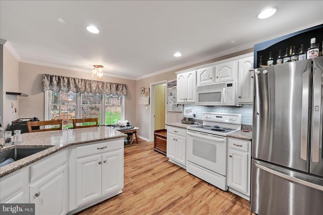 6 WHITETAIL DR, Robesonia, PA 19551