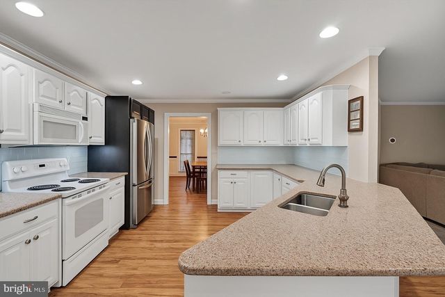 6 WHITETAIL DR, Robesonia, PA 19551