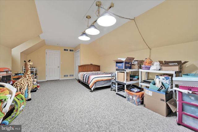 6 WHITETAIL DR, Robesonia, PA 19551