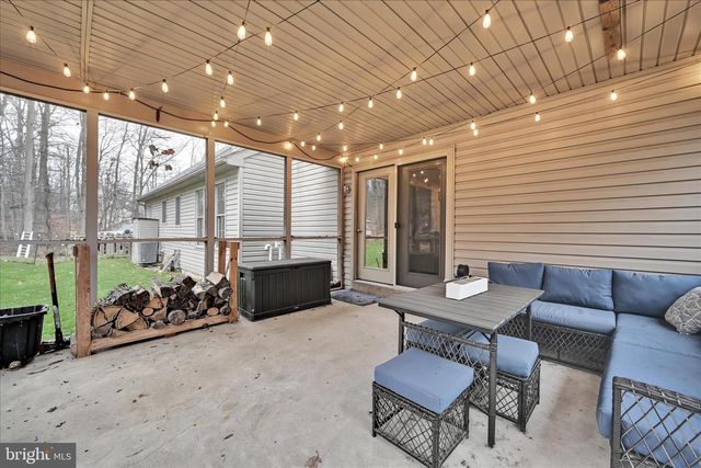 6 WHITETAIL DR, Robesonia, PA 19551