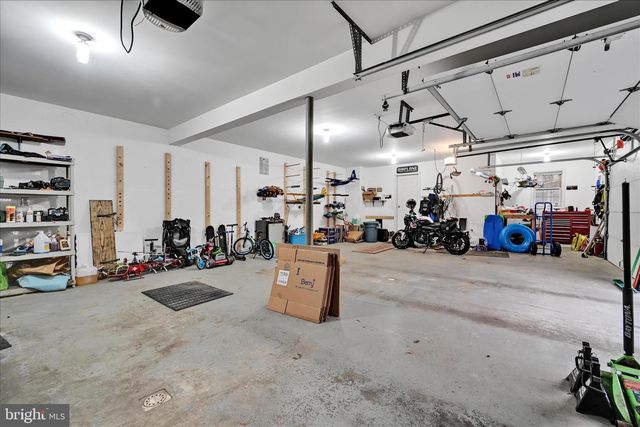 6 WHITETAIL DR, Robesonia, PA 19551