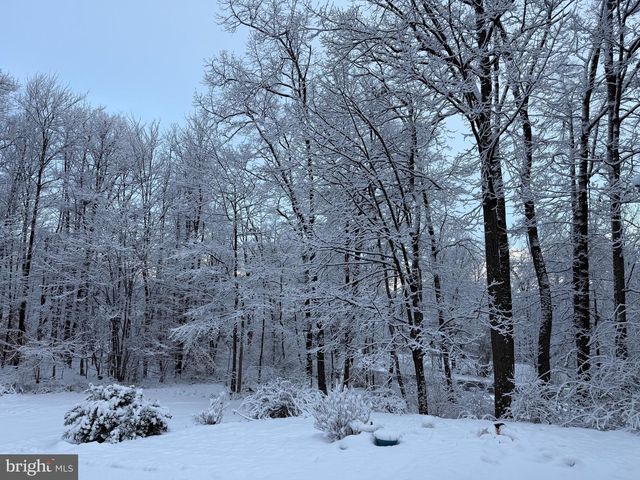 6 WHITETAIL DR, Robesonia, PA 19551