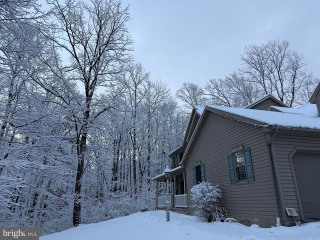 6 WHITETAIL DR, Robesonia, PA 19551