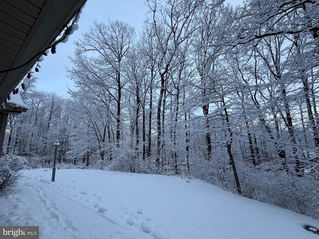 6 WHITETAIL DR, Robesonia, PA 19551