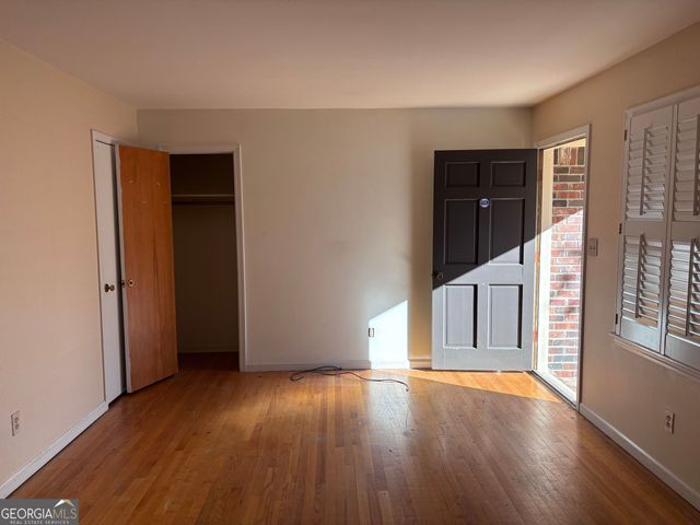 4884 Oakside Drive, Stone Mountain, GA 30088