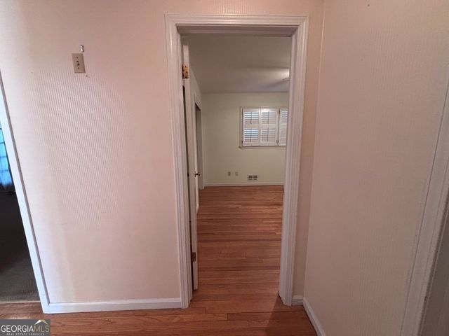 4884 Oakside Drive, Stone Mountain, GA 30088