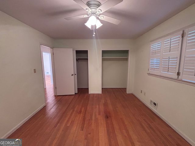 4884 Oakside Drive, Stone Mountain, GA 30088