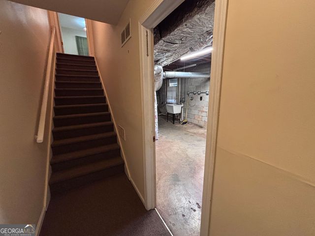 4884 Oakside Drive, Stone Mountain, GA 30088