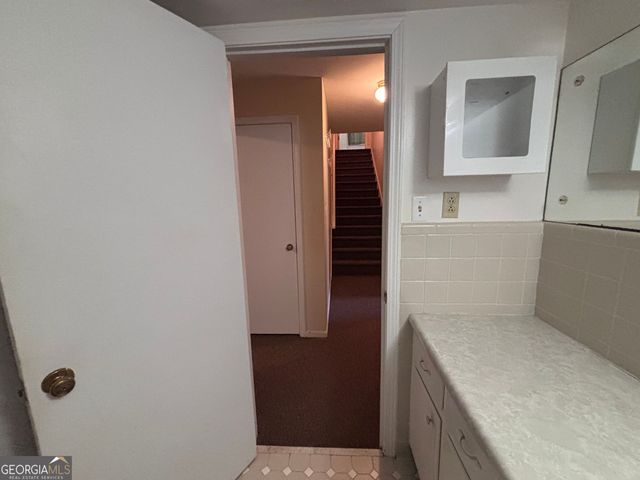 4884 Oakside Drive, Stone Mountain, GA 30088