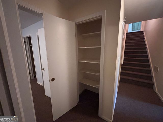 4884 Oakside Drive, Stone Mountain, GA 30088