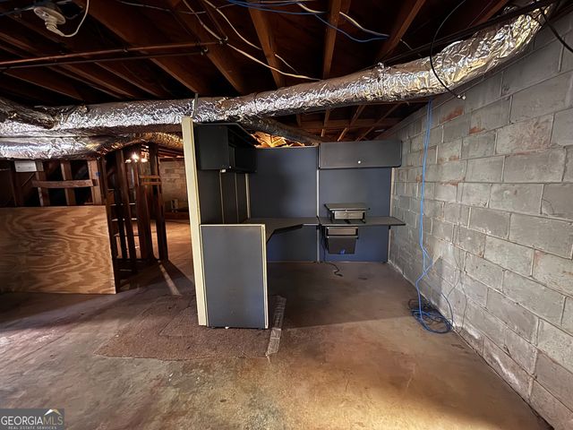 4884 Oakside Drive, Stone Mountain, GA 30088