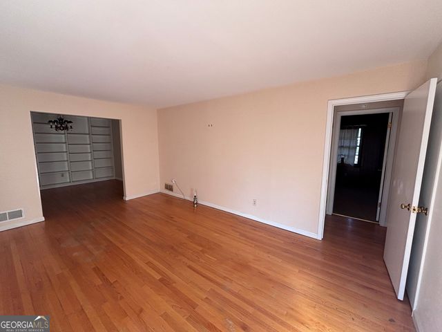 4884 Oakside Drive, Stone Mountain, GA 30088