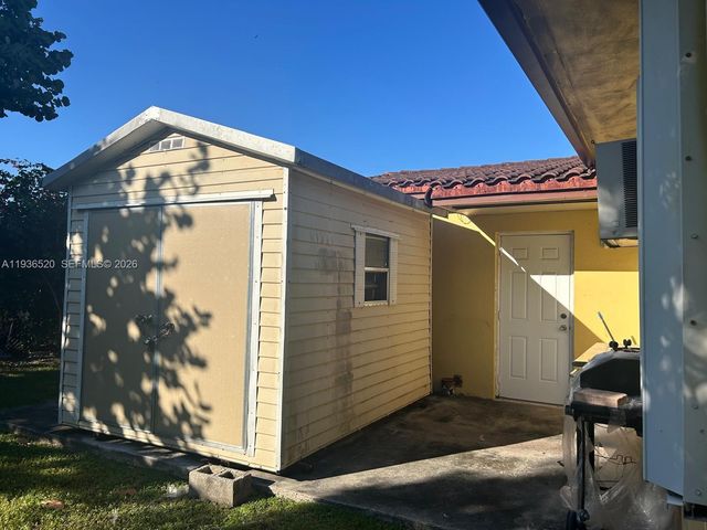 13800 SW 73rd St, Miami, FL 33183