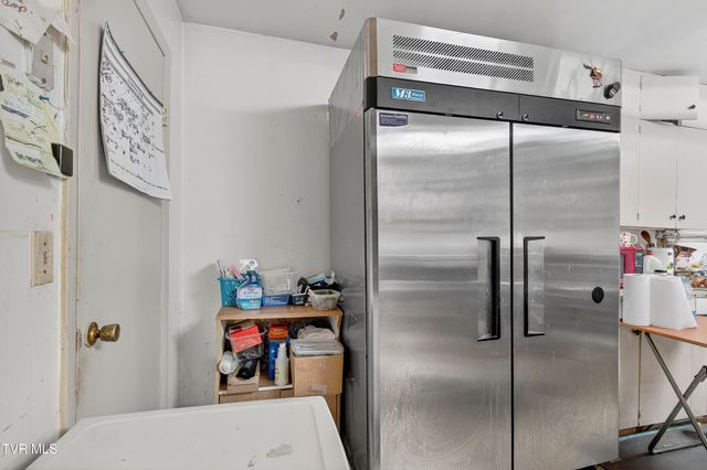 302 Southwest Front Street, Abingdon, VA 24210