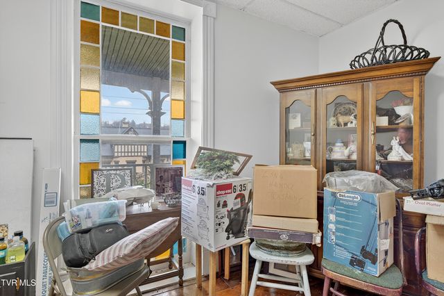 302 Southwest Front Street, Abingdon, VA 24210