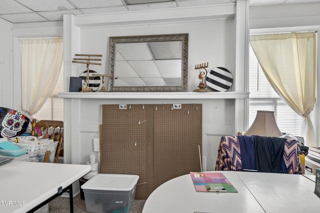 302 Southwest Front Street, Abingdon, VA 24210