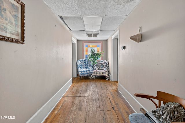 302 Southwest Front Street, Abingdon, VA 24210