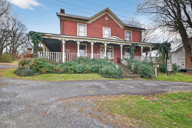 302 Southwest Front Street, Abingdon, VA 24210