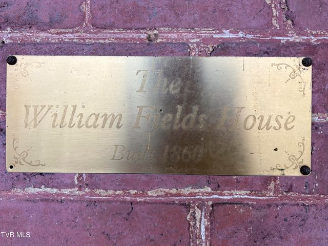 302 Southwest Front Street, Abingdon, VA 24210