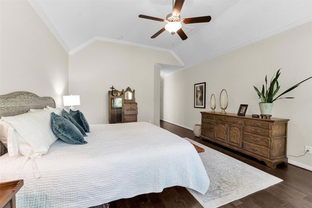 1015 Ginger Glade Lane, Pinehurst, TX 77362