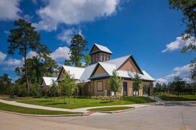 1015 Ginger Glade Lane, Pinehurst, TX 77362