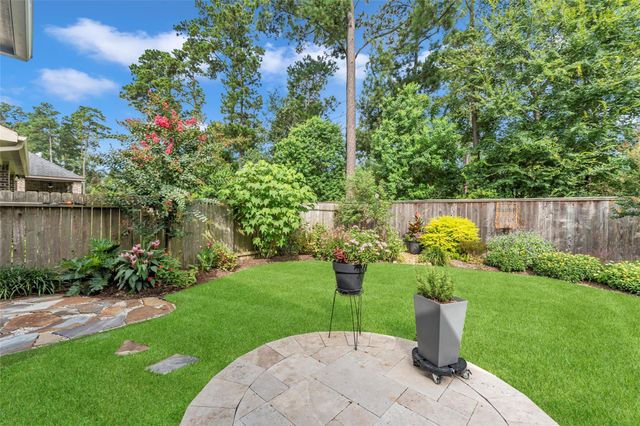 1015 Ginger Glade Lane, Pinehurst, TX 77362