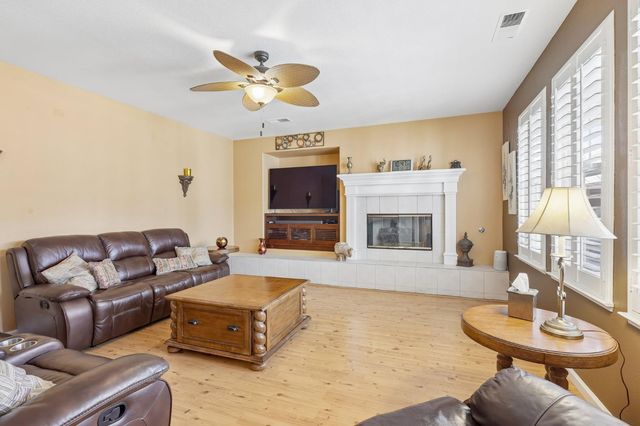 2648 Handstand Way, Tracy, CA 95377
