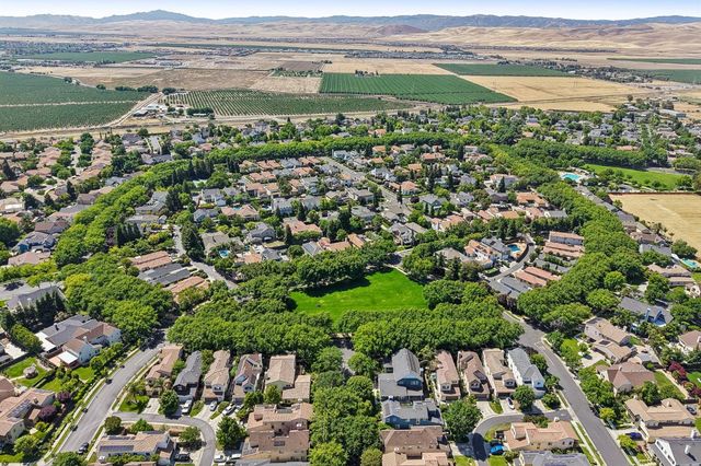 2648 Handstand Way, Tracy, CA 95377