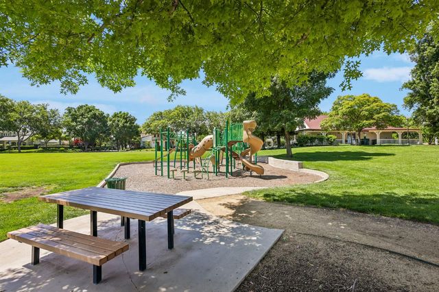 2648 Handstand Way, Tracy, CA 95377